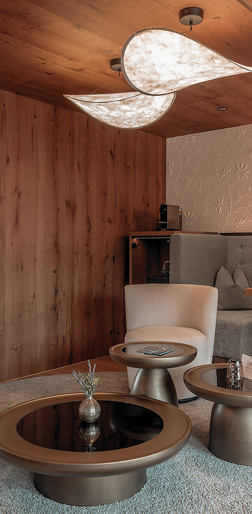 Luxus Suite mit Sauna und Holmaterialien im DAS EDELWEISS