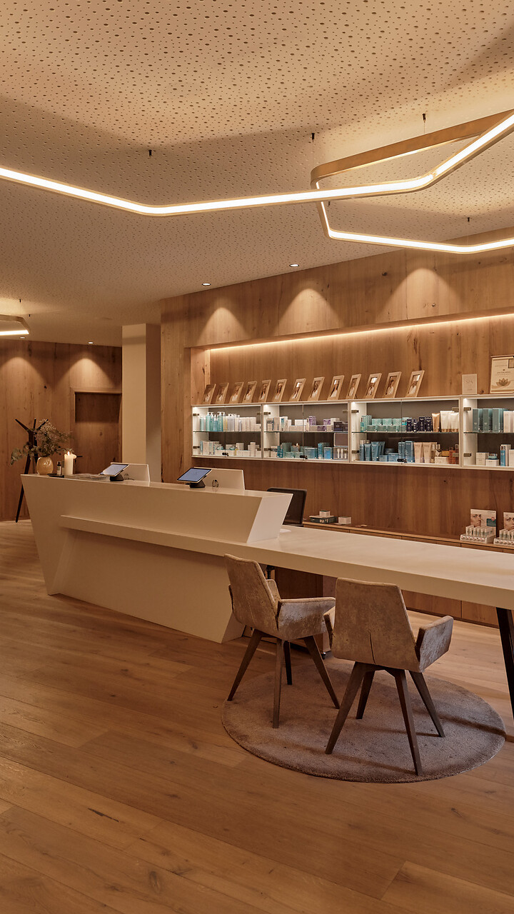 Beauty und Kosmetik Bereich für Massagen in Salzburg, Maniküre in Salzburg und Lymphdrainage