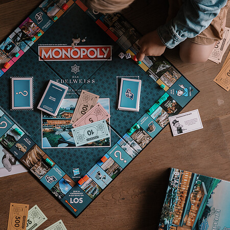 Das Spiel um den großen Deal: Monopoly im EDELWEISS Hotel Design
