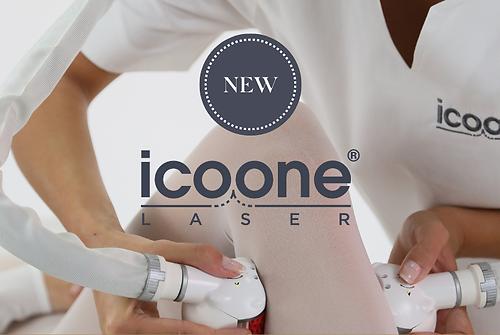 Frau führt mit einem Gerät eine Behandlung am Bein einer Person in weißer Kompressionsstrumpfhose durch - im Vordergrund der Schriftzug NEW" und "icoone LASER".
