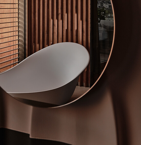 Freistehende Badewanne im Private Spa Suite