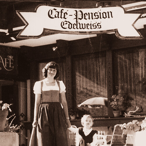 Hotel Edelweiss früher als Café