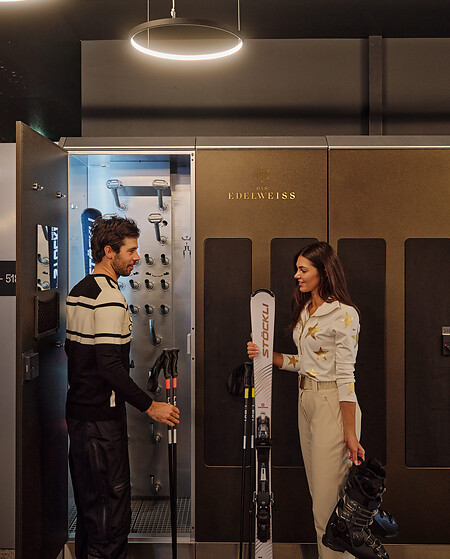 Wellness Ski hotel with Ski In Ski Out in Salzburger Land with heated ski depot, in-house ski rental grossarl