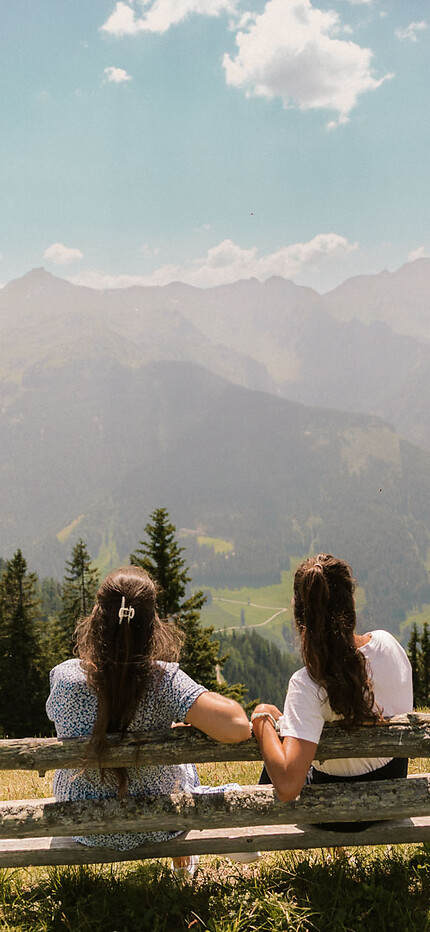 Summer Hiking holiday Austria with friends