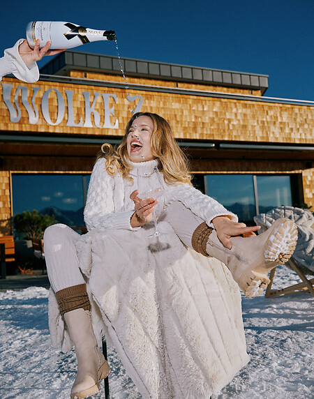 Moet Flasche auf der Sky Lounge Wolke 7 Großarl beim Apres Ski