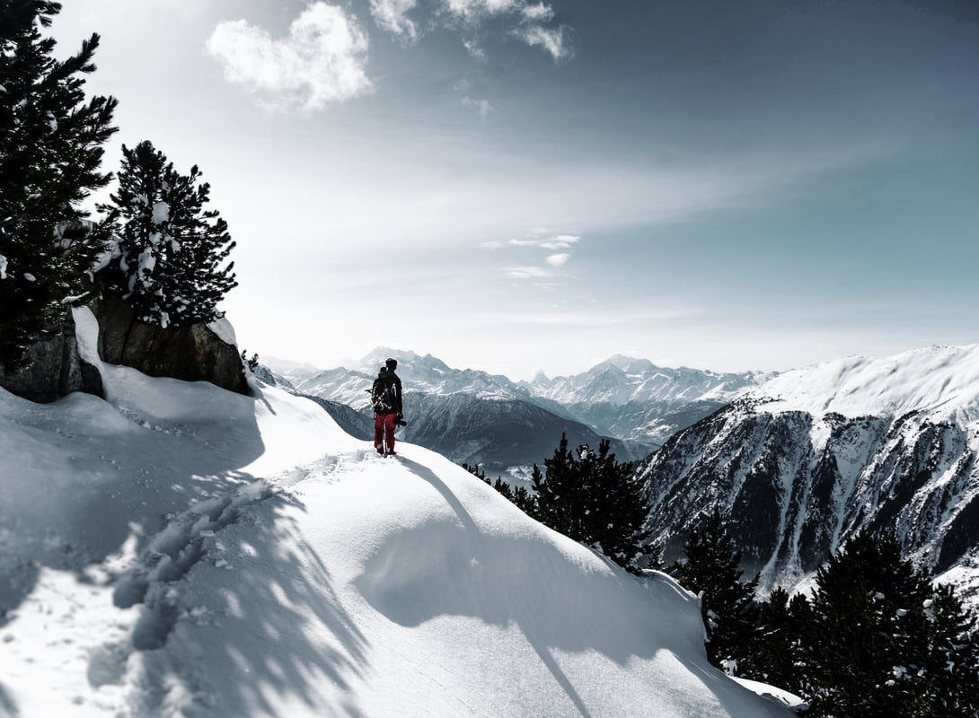 Landschaft genießen beim Schneeschuhwandern in Großarl - DAS EDELWEISS Salzburg Mountain Resort
